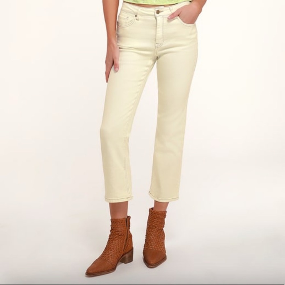 Lulu’s Janine High-Waisted Straight Jeans